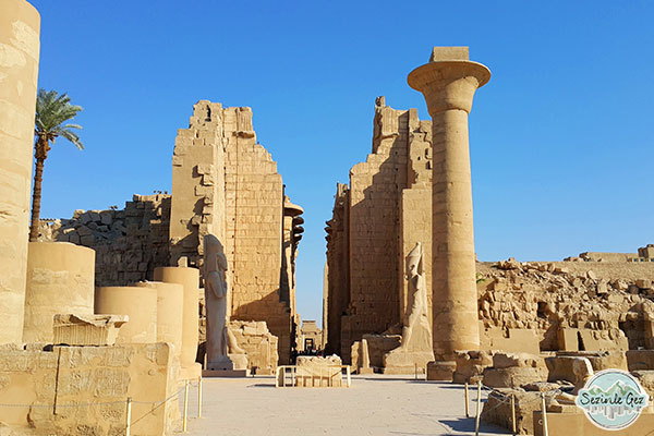 Karnak Tapınağı