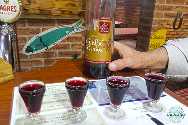meşhur Portekiz içkisi ginjinha